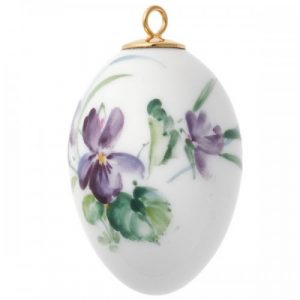 Meissen Osterei Waldflora mit Insekten und Veilchen